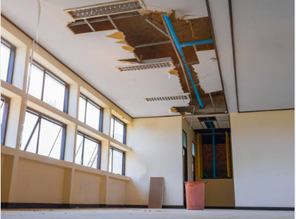 7 Essential Things to Know About Water Restoration Companies in San Antonio 6 Water restoration companies team working on commercial property water damage restoration in San Antonio