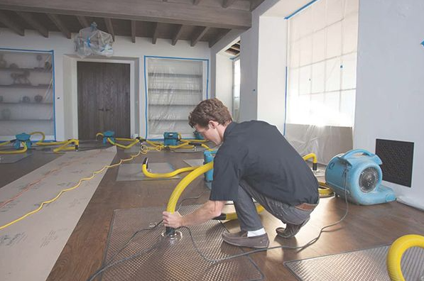 Professional Water Damage Restoration Schertz : Your Complete Guide to Emergency Water Damage Recovery 2 Water damage restoration Schertz TX professional equipment and technicians working in flood-damaged home